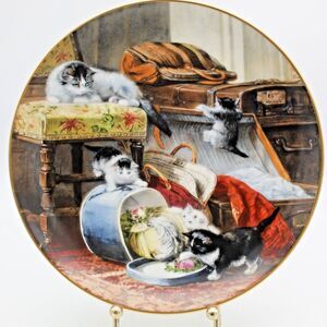 Vintage Victorian Cat Collector Plate Mischief with the Hatbox 1990 WS George